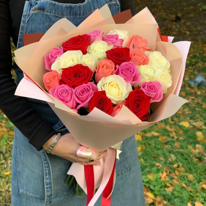 25 роз "Карусель" в Череповеце