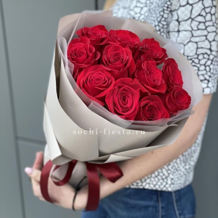 Букет красных роз "Рози" в Череповеце