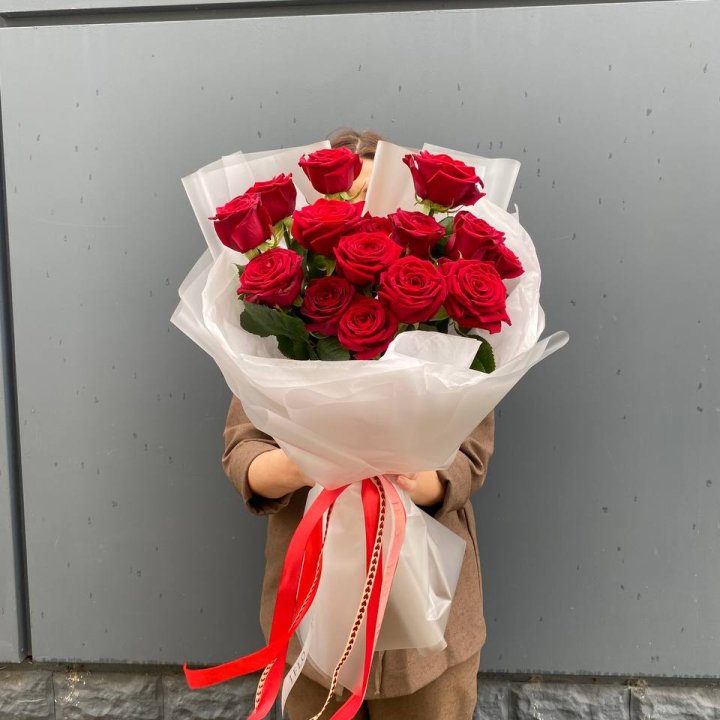 15 высоких роз  в Череповеце