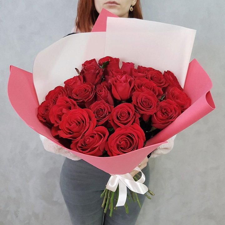 25 Красных роз рози вайт в Череповеце