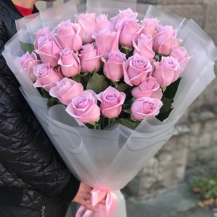 25 высоких розовых роз в Череповеце