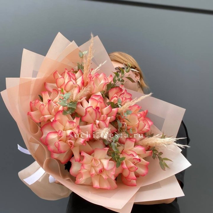 9 Французских роз Джумилия  в Череповеце