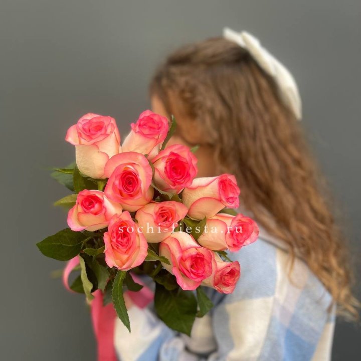 11 роз "Джумилия" в Череповеце