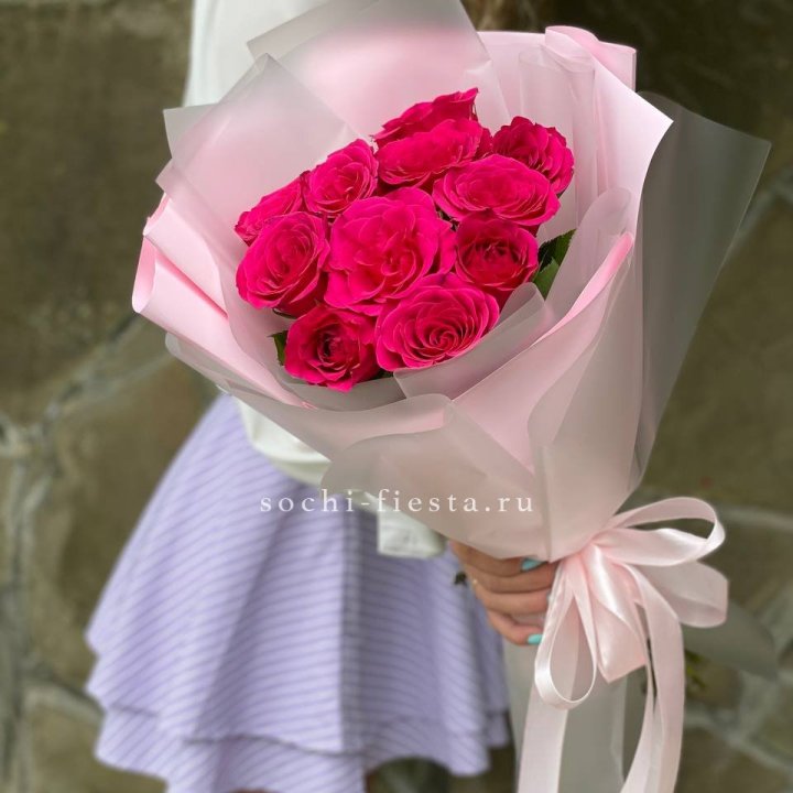Букет алых роз в Череповеце