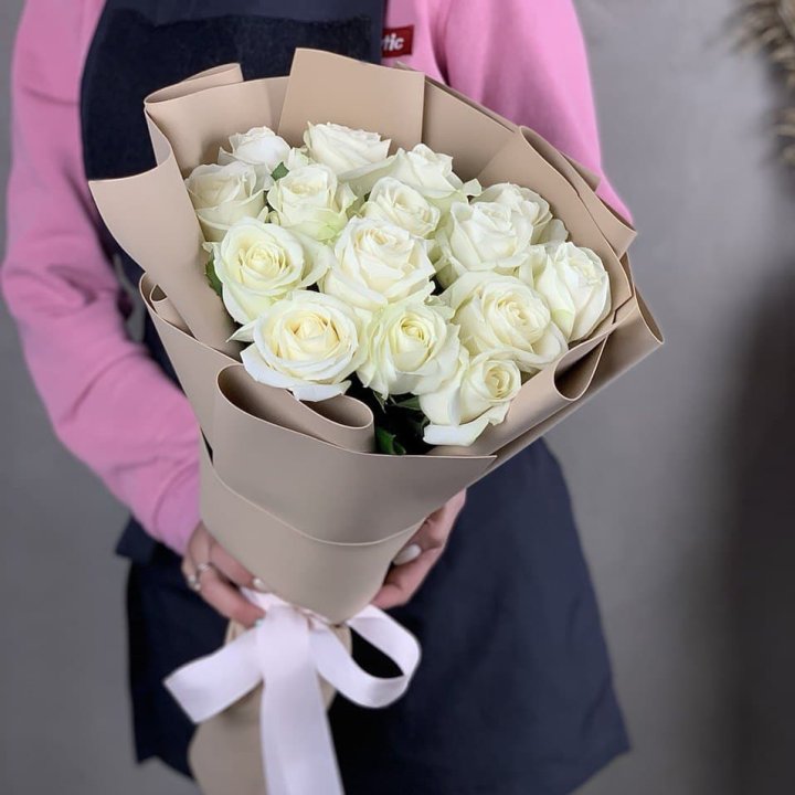 15 белых роз миракли в Череповеце