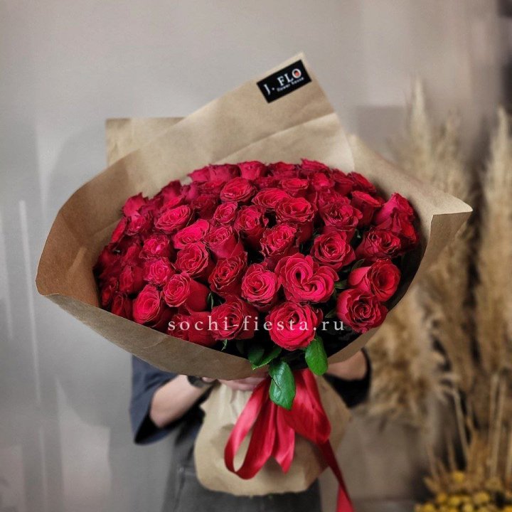 63 красных роз вайт в Череповеце