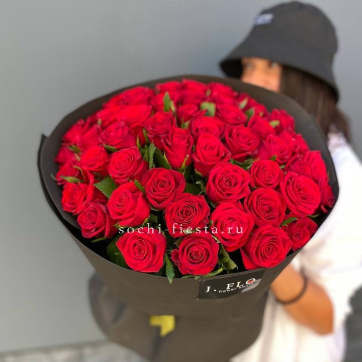 51 роза "Блек" в Череповеце