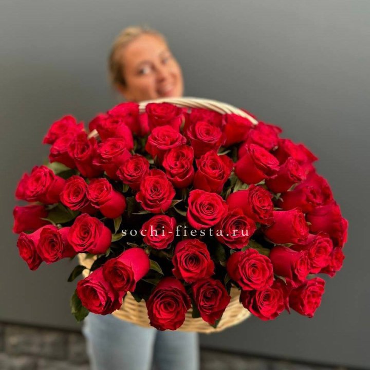 101 красная роза в корзине   в Череповеце