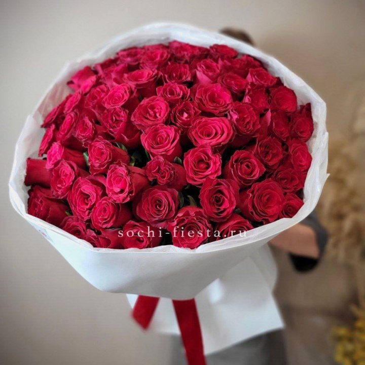 65 красных роз вайт в Череповеце