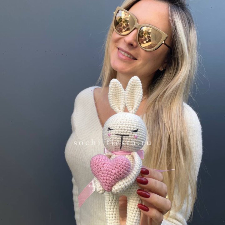 Зайка с сердцем ручной работы в Череповеце