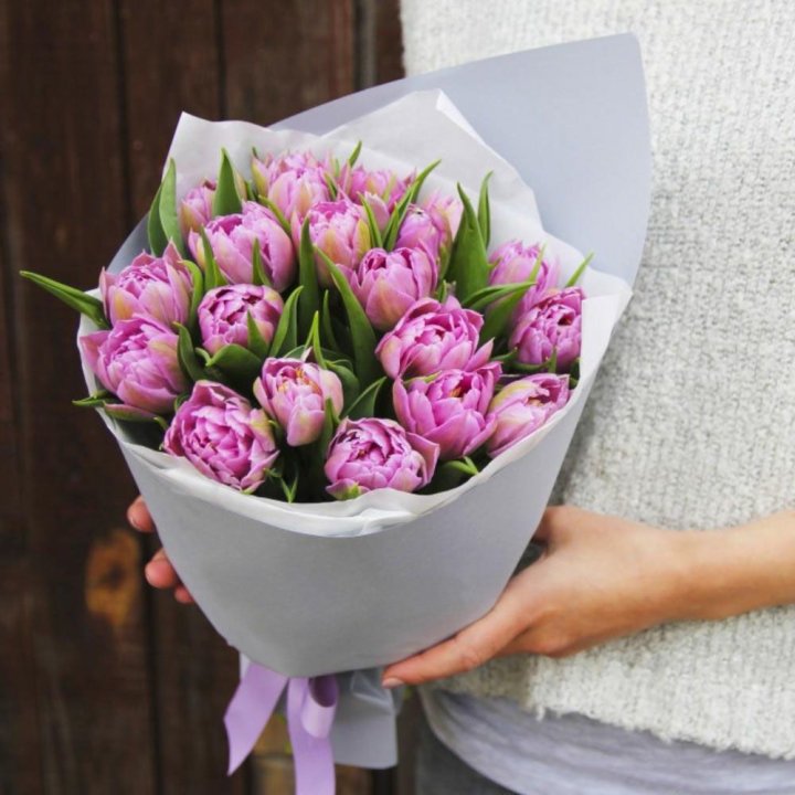 Букет пионовидных тюльпанов в Череповеце