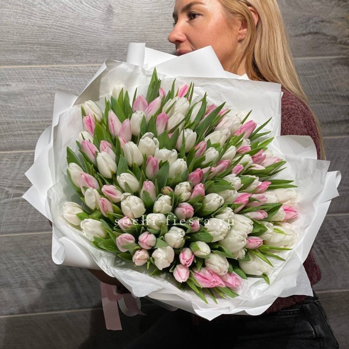101 тюльпан нежный микс в Череповеце