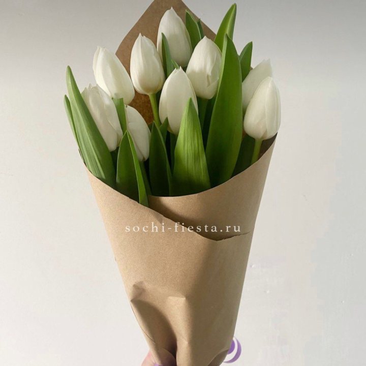 Букет белых тюльпанов в Череповеце