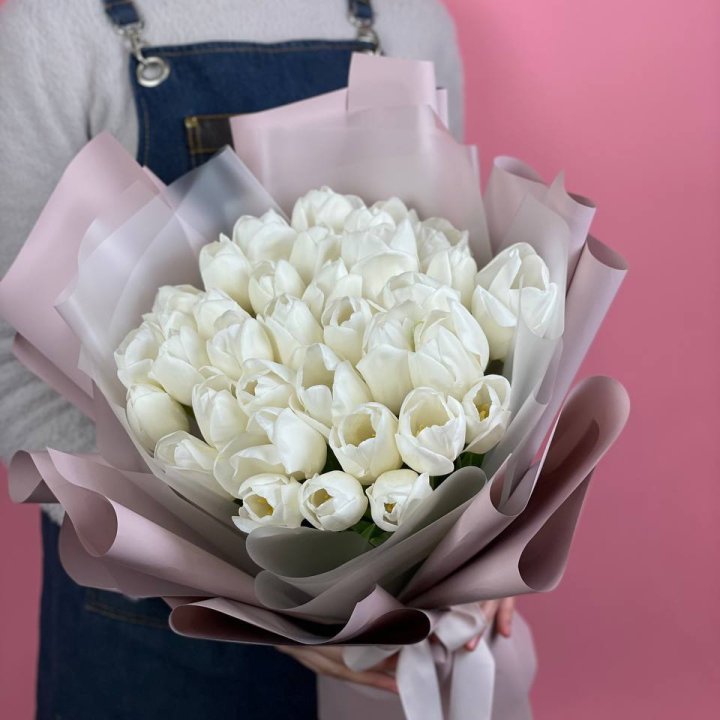 Букет белых тюльпанов "Пур-пур" в Череповеце