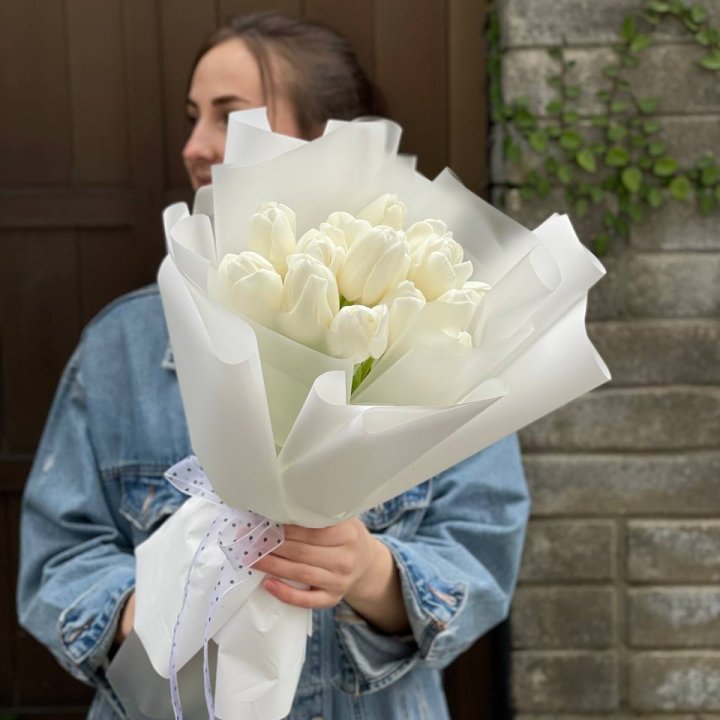 Букет белоснежных тюльпанов в Череповеце